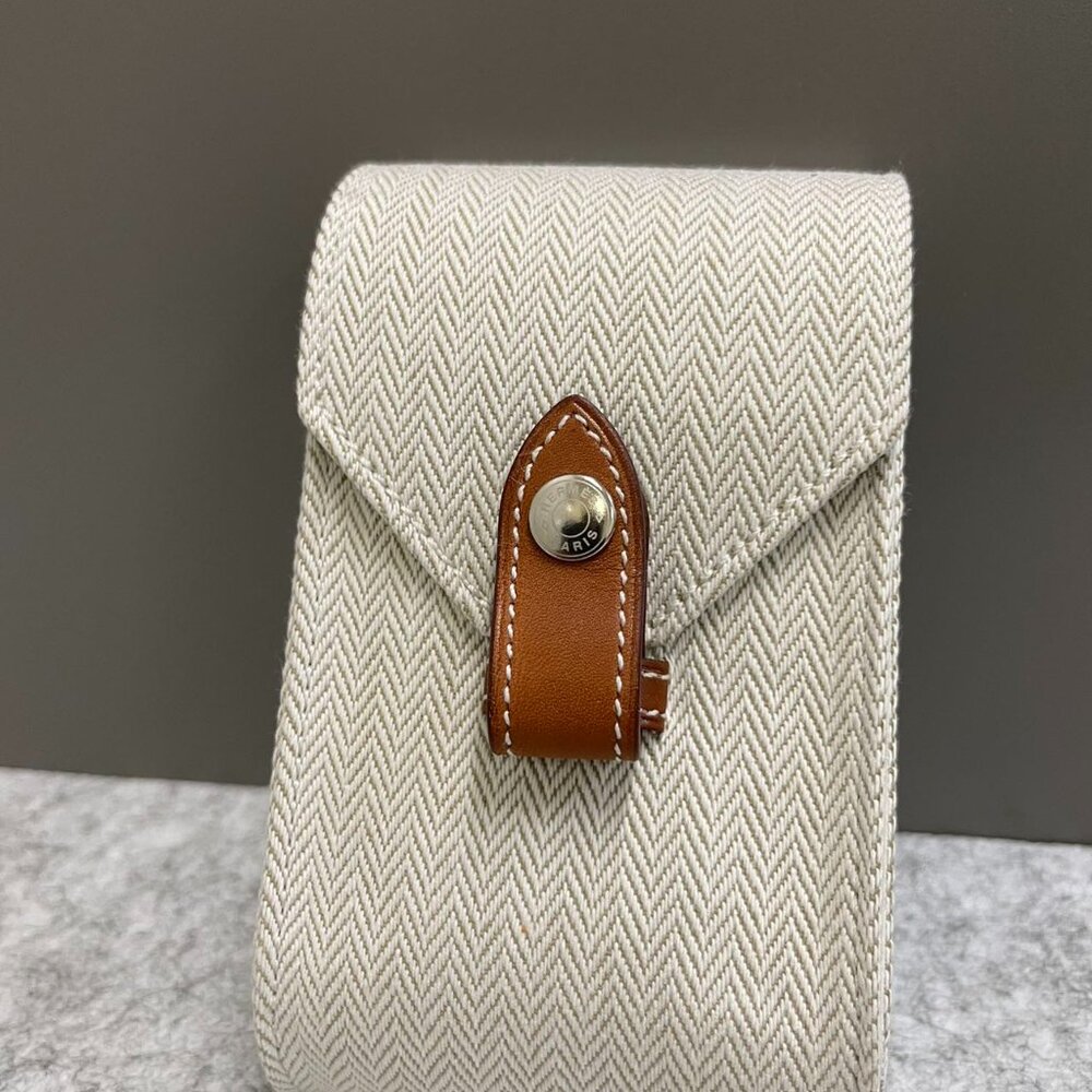 Hermès travel watch case
